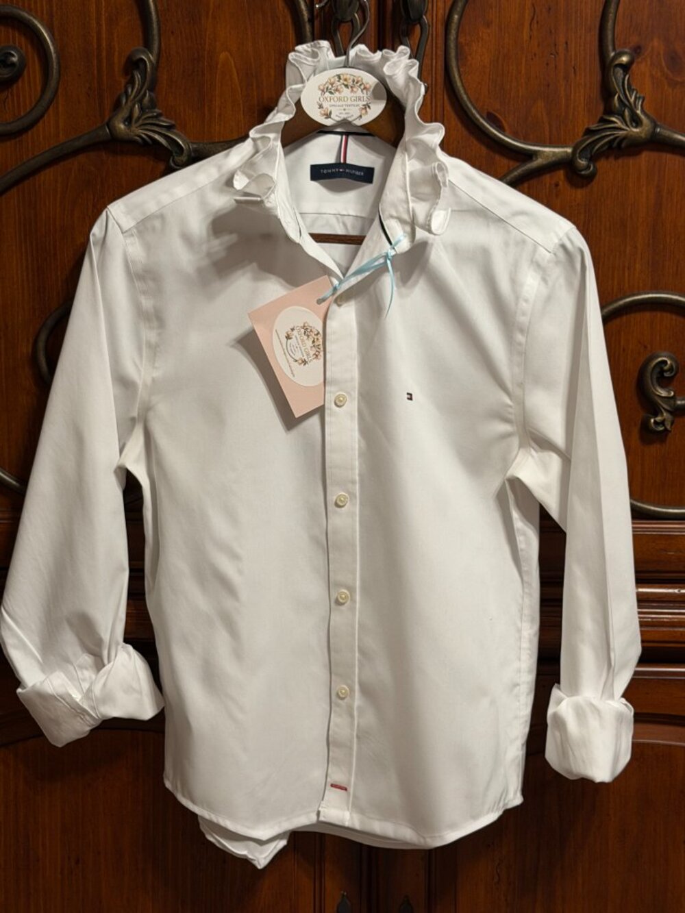 Upcycled Tommy Hilfiger White Ruffle Collar Oxford Blouse | Women’s Size M